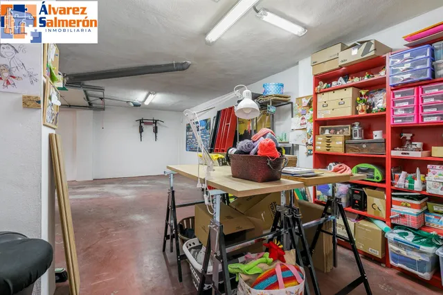 ¡Tu nuevo hogar te espera en Churriana de la Vega! Casa adosada con patio, garaje y futura parada de metro a pocos pasos. — 25