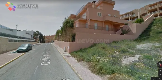 MAGNIFICA PARCELA URBANA EN URBANIZACION DE LUJO
