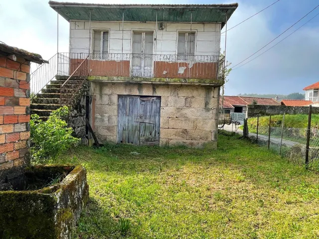 CASA DE PIEDRA  CON TERRENO PARA REHABILITAR — 4