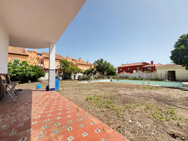 ¡CHALET INDEPENDIENTE EN LA MEJOR ZONA DE RINCONCILLO! — 13