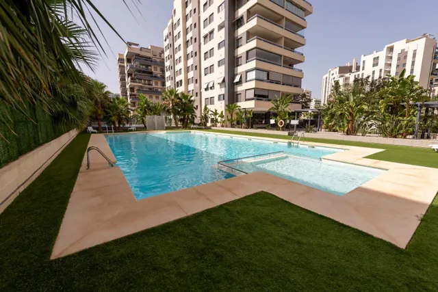 Elegancia contemporánea y vistas al mar en el corazón del PA