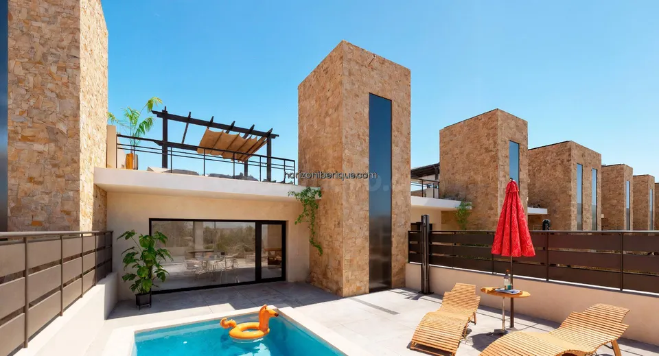 ¡UN PRECIO INCREÍBLE PARA SU NUEVA VIVIENDA DE UNA SOLA PLANTA CON PISCINA PRIVADA!