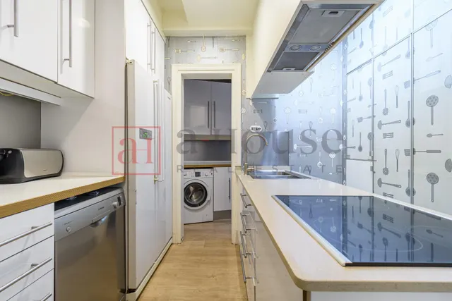 PISO LISTO PARA ENTRAR A VIVIR CON GRAN BALCÓN/TERRAZA EN LA NOVA ESQUERRA DE L'EIXAMPLE — 8