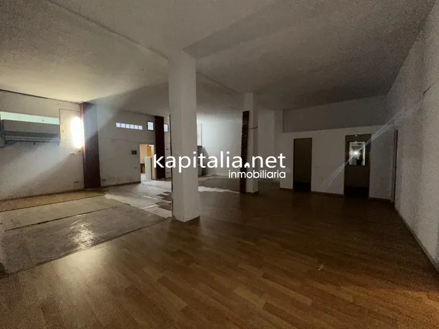 LOCAL COMERCIAL EN AVENIDA PRINCIPAL DE ONTINYENT — 7