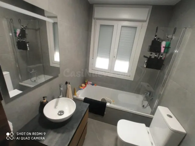 Piso Reformado en Chiclana de la Frontera - ¡Listo para Vivi - foto 4