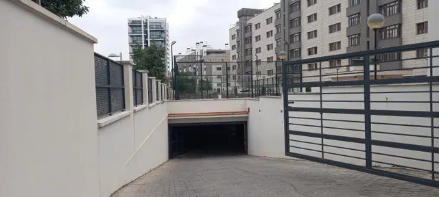 VENTA DE PLAZA DE PARKING CON TRASTERO JUNTO ARROYO DEL MORO -HIPERCOR — 4