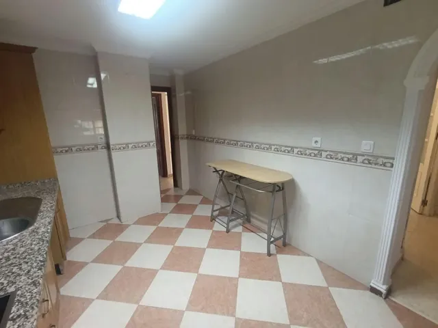 LUMINOSO PISO EN LA MILAGROSA DE 3 DORMITORIOS — 18