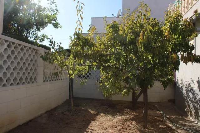 Encantador Chalet en Salou con Piscina y Jardín — 26