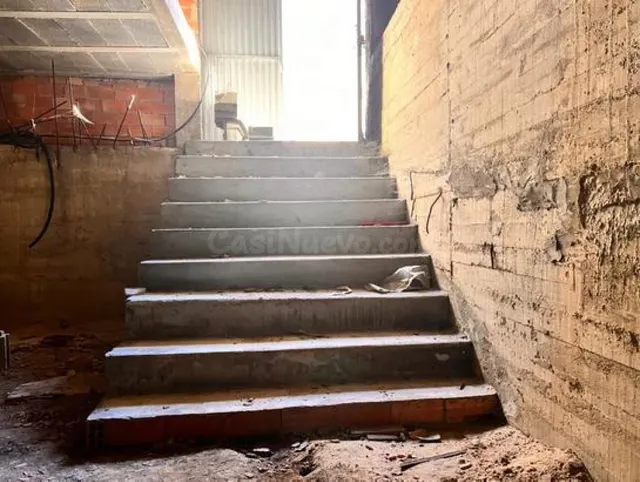 ¡¡BAJO EN VENTA CON PROYECTO PARA VIVIENDA EN RUA VALLADOLID - foto 5