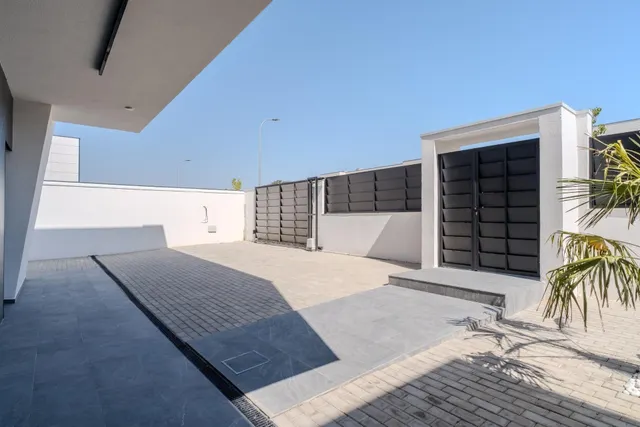 Exclusivo Chalet con Piscina en El Bosque — 44