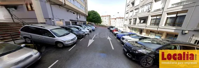Atractivo y amplio local comercial en Santander. - foto 5