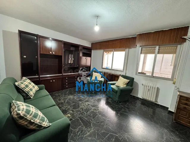 *280.000€* INMOBILIARIA LA MANCHA VENDE PISO EN EL CENTRO DE - foto 4