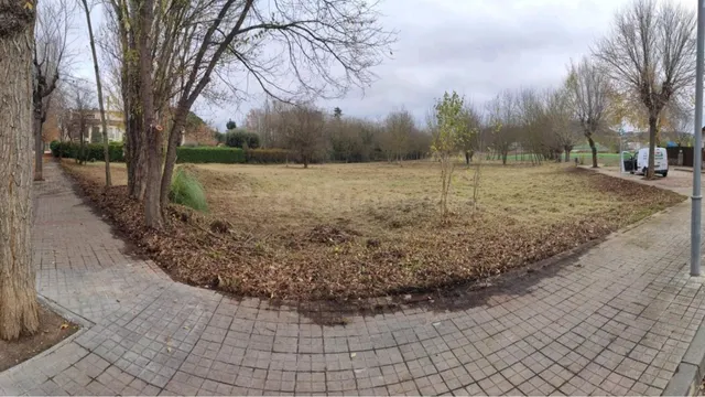 Terreno urbano 5200m² en venta - Área de Tona - foto 3