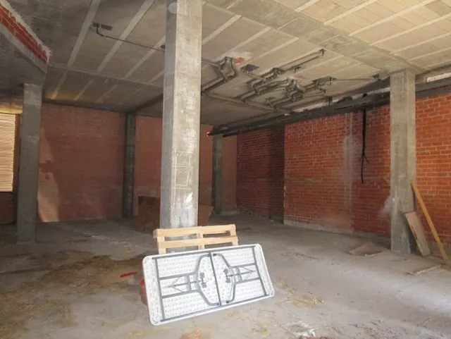Urbis te ofrece un local comercial en zona La Plata-Huerta Otea, Salamanca. — 7