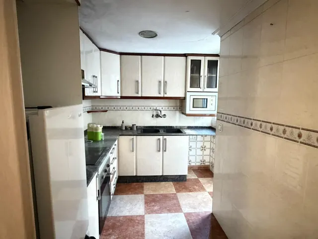 Piso en Barrio Residencial de Canals - foto 4