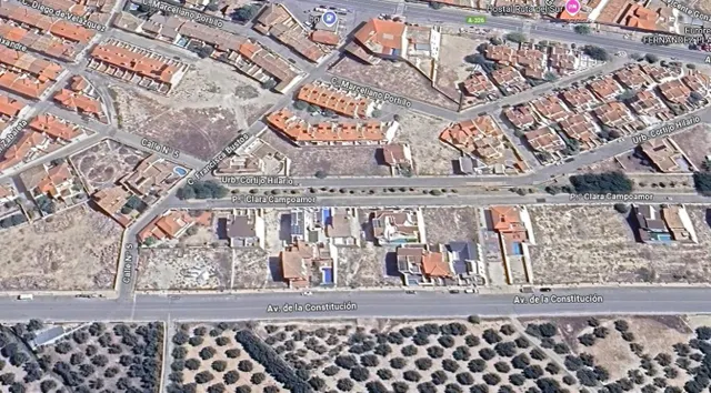 Solar urbano HUÉSCAR — 3
