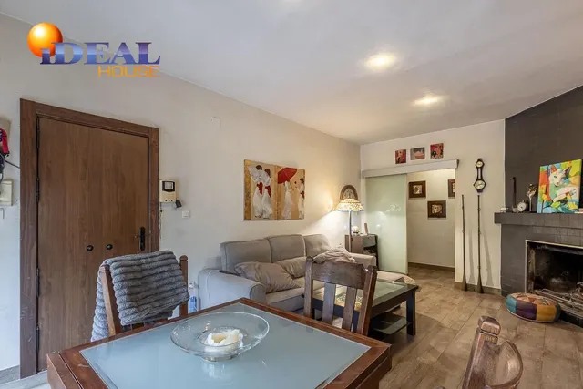 Casa con piscina en urb los chopos - Las Gabias — 12