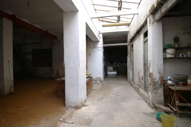 LOCAL COMERCIAL CON SUPERFICIE DE 435 M2 - foto 5