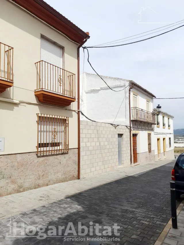 AMPLIO TERRENO URBANO PARA HACER LA CASA DE TUS SUEÑOS — 10