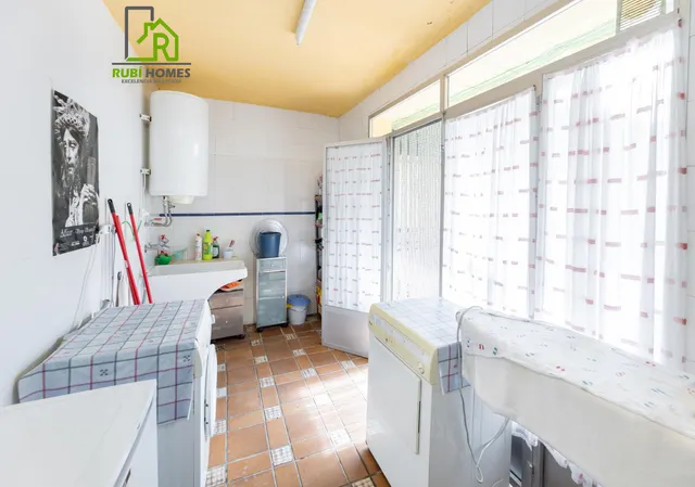 Espectacular chalet independiente con piscina en Alfacar — 13