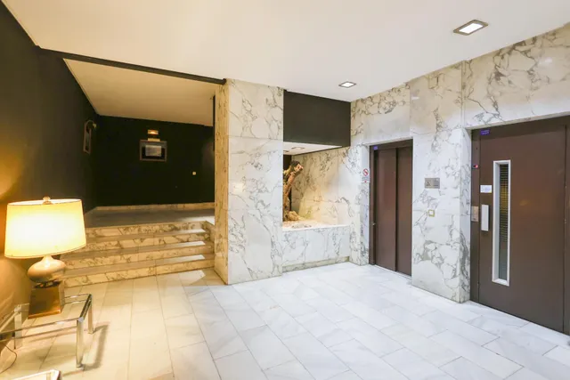 Piso en alquiler en Calle de Emilio Vargas 18, Madrid — 28