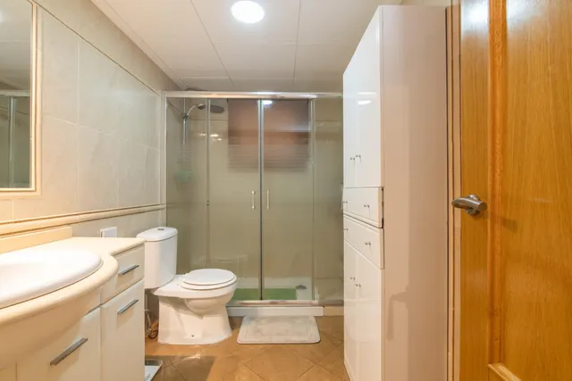 ¿que en plaza madrid no hay viviendas con terrazas espectaculares? magnifico piso 125 m2, terraza de 30 m2, ascensor, 3 habitaciones — 36
