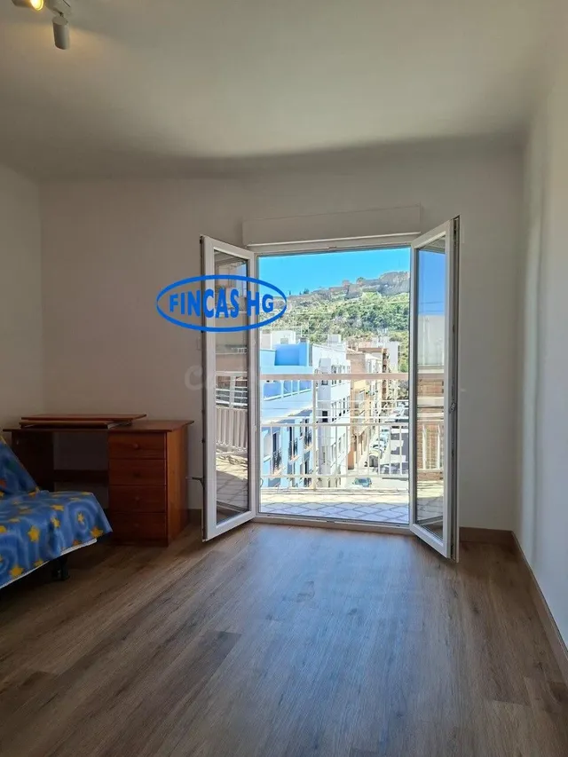 Vivienda reformada en Última Planta – Carolinas Bajas — 2