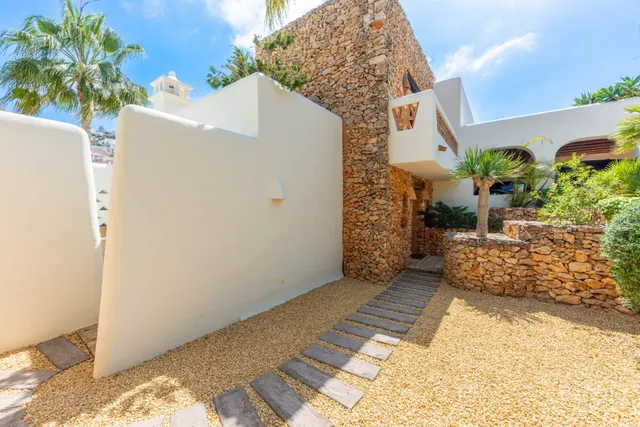 Villa de Estilo Finca Mediterránea con Vistas al Mar en Moraira — 16