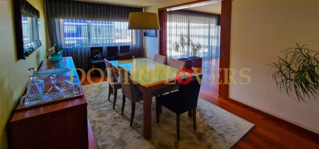 Apartamento 4 habitaciones 262m² en venta - Matosinhos e Leç - foto 4