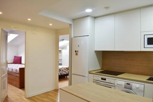 Piso de 2 habitaciones en c/ Manifestación, casco histórico. — 6
