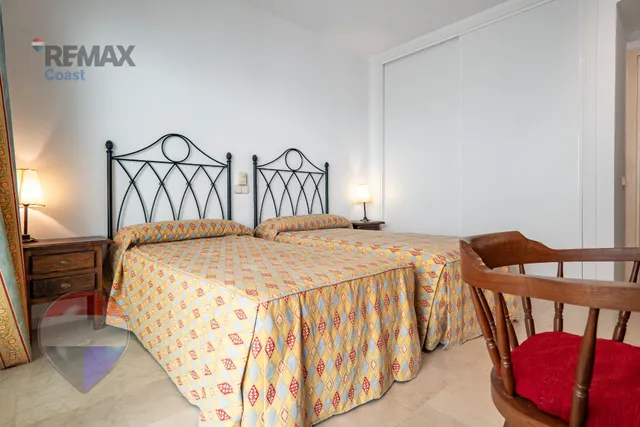 Amplio dúplex en Urb. Río Real - Marbella Este — 28