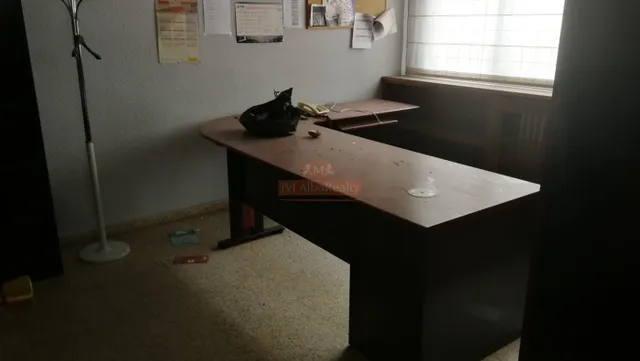 OCASION! SE ALQUILA GRAN ENTREPLANTA CON DIVERSOS DESPACHOS Y OFICINAS, EN EL CORAZON DE ALBACETE — 48