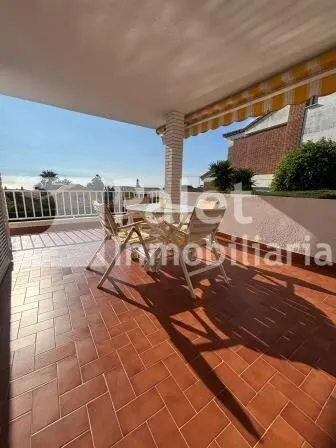 Espectacular casa con piscina y jardín en Vilassar de Dalt — 14