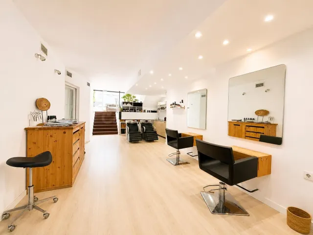 Oportunidad de Traspaso: Peluquería en Santa Catalina, Palma - foto 2