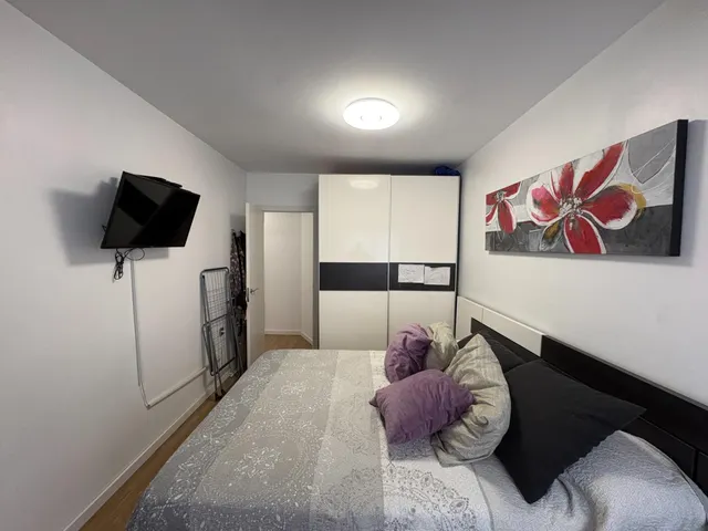 Vivienda totalmente con Ascensor reformada de 3 habitaciones, muy bien equipada y junto a la Alameda — 11