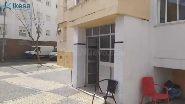 Venta de vivienda en Isla Cristina, Huelva. — 2