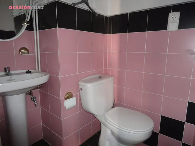 OPORTUNIDAD ÚNICA, LOCAL COMERCIAL O REALIZAR VIVIENDA como ESTUDIO  EN AV, MADRID , EL MEJOR PRECIO DE LA ZONA ¡¡GRAN CHOLLO!! — 24