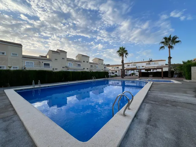 Bungalow en Gran Alacant con Piscina — 17