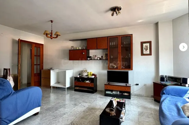Con garaje, trastero y terraza privada de 90m2 en el centro  - foto 4