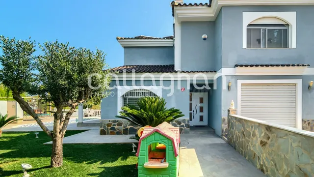 Impresionante chalet en Colinas de Venta Cabrera — 5