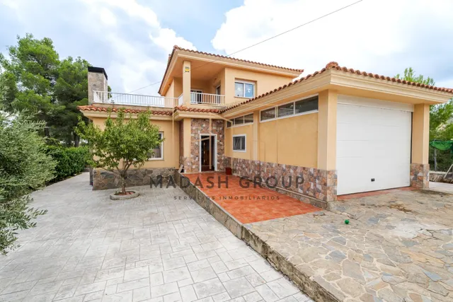 Casa con jardín, porche y terrazas solárium en Mas del Plata, Cabra del Camp — 45