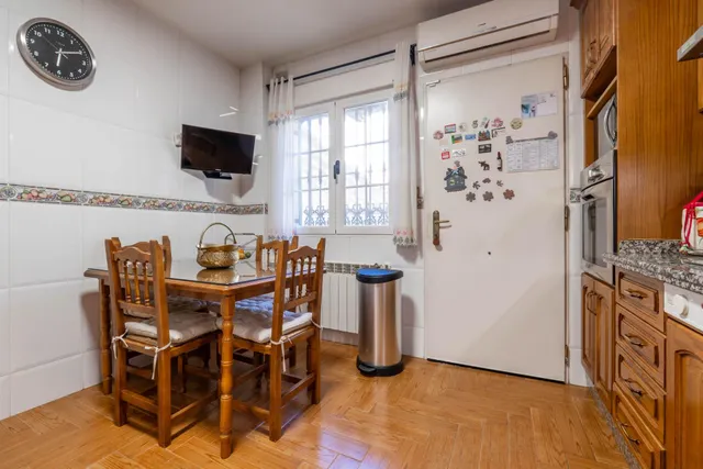 Magnífica casa unifamiliar de 4 dormitorios grandes en Otura — 21