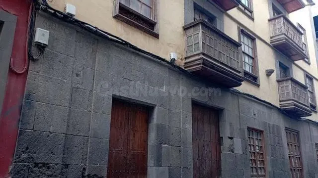 Piso de 3 Dormitorios en la Calle Peregrina de Las Palmas