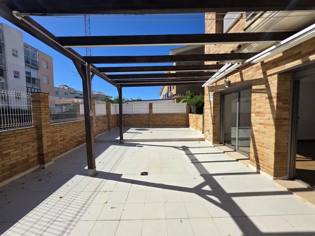 CASA CON JARDIN DE 4 habitaciones EN BARENYS — 39