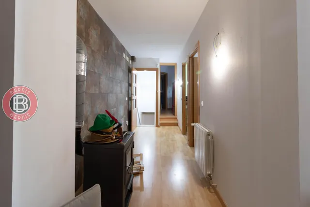 Casa con encanto en el casco antiguo de Piera: garaje independiente de acceso exclusivo, jardín privado — 26