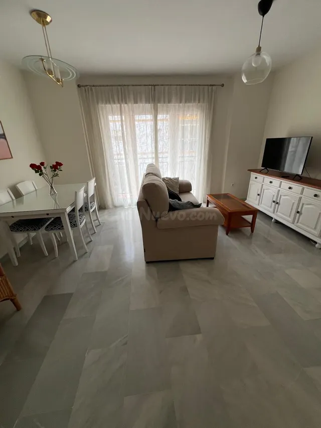 Nervión, Ramón y Cajal. Excelente vivienda reformada y amueblada de 2 habitaciones. Garaje. — 5