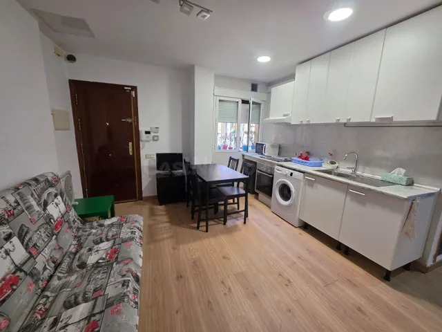 Piso reformado de 3 dormitorios junto al metro Alto de Extre - foto 3