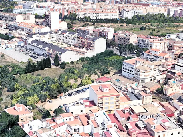 SOLAR URBANO DE USO RESIDENCIAL CON UNA EDIFICABILIDAD DE 2. - foto 5