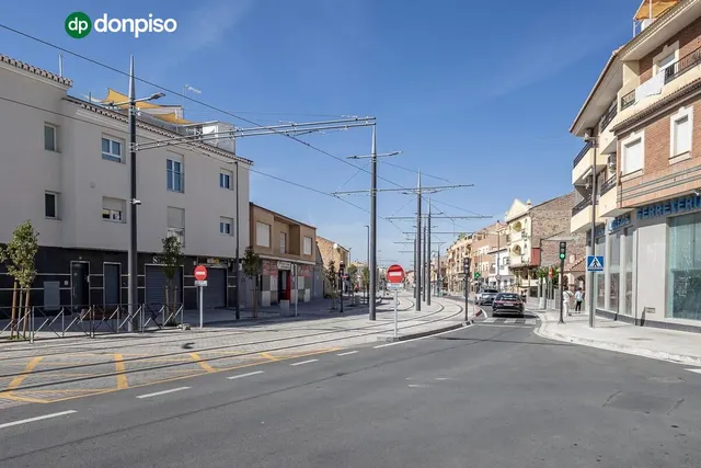 Amplia adosada en una de las mejores zonas de Churriana de la Vega — 45