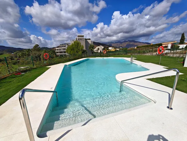 Exclusivo Ático Dúplex en Primera Línea de Golf | 215,51 m2 de Lujo, Vistas Abiertas y Solárium Privado — 7